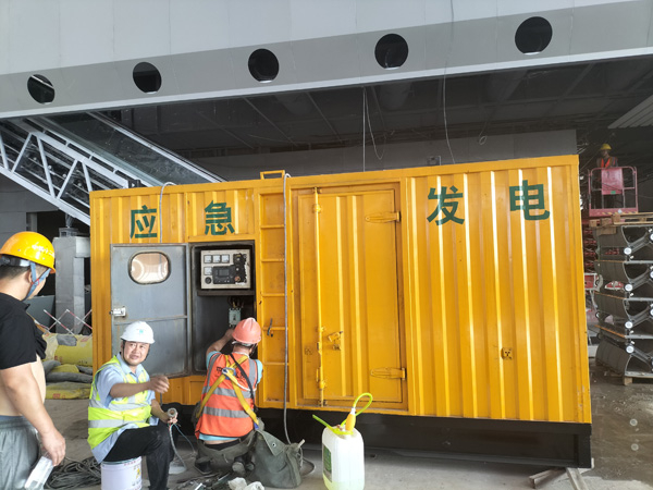 墨江怎样判断空气滤清器是否需要更换？