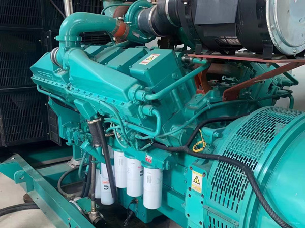 墨江更换100kW柴油发电机组机油时，需要注意哪些事项？